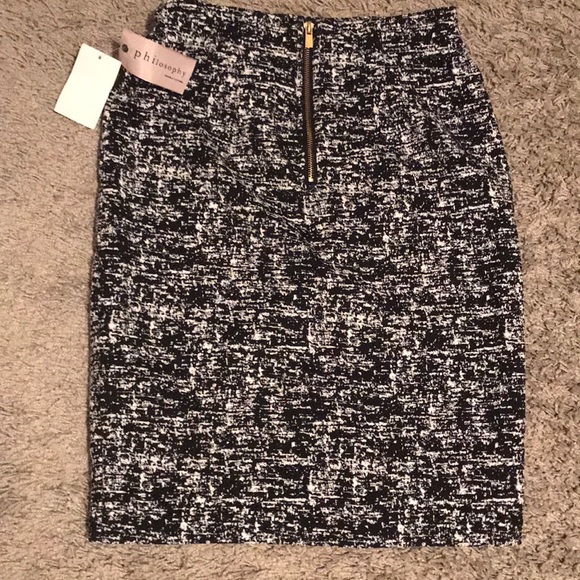 New Philosophy Pencil Skirt - Picture 2 of 2